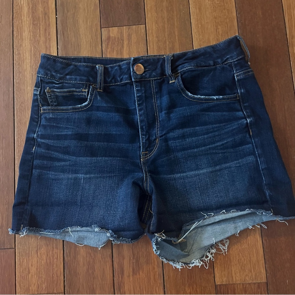 American Eagle Hi-Rise Shortie Denim Jean Shorts Medium Wash Size 12 - Picture 2 of 8